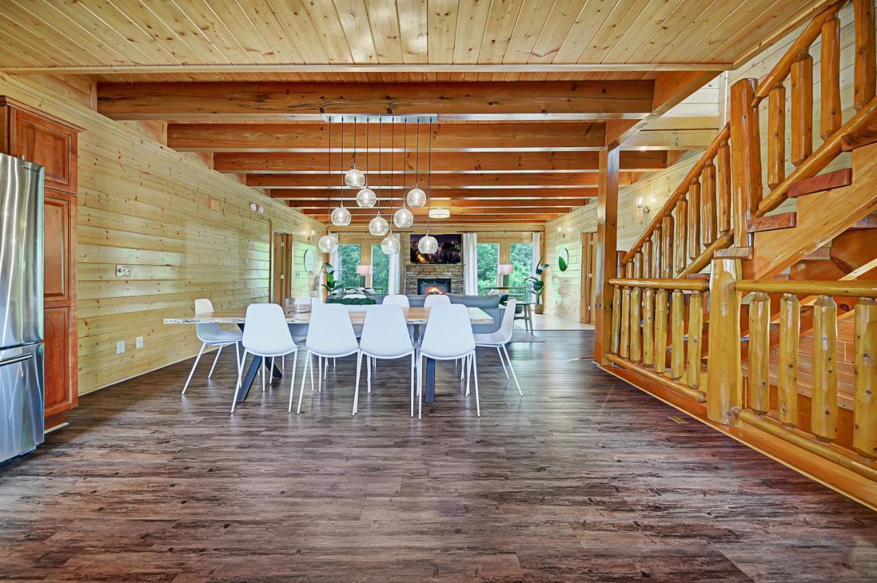 הוילה סביירוויל Gorgeous Large Mountain View Cabin W Hot Tub, Free Wifi, Games מראה חיצוני תמונה