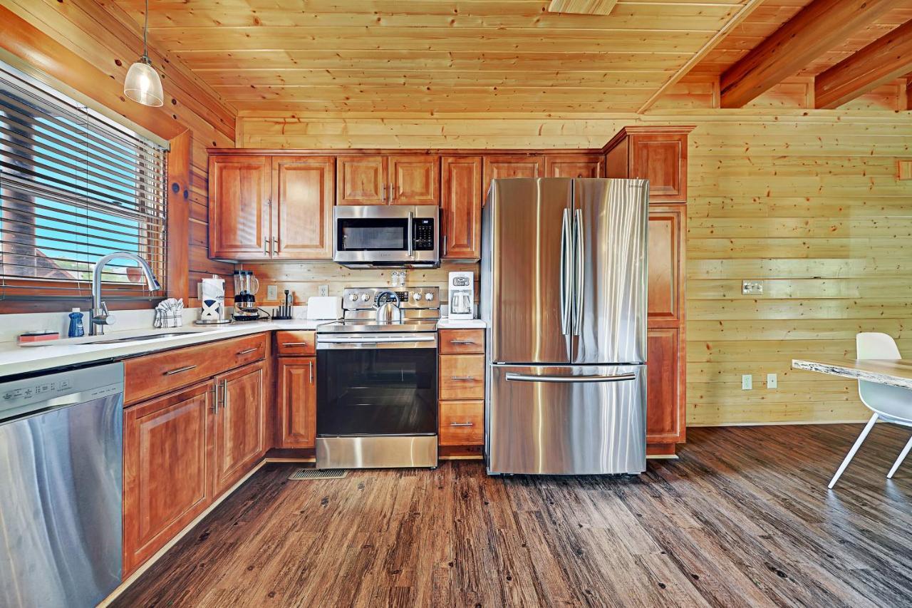 הוילה סביירוויל Gorgeous Large Mountain View Cabin W Hot Tub, Free Wifi, Games מראה חיצוני תמונה