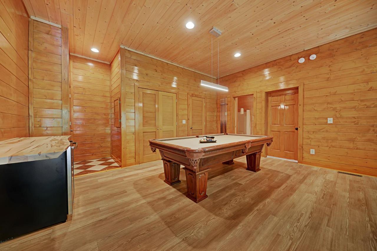 הוילה סביירוויל Gorgeous Large Mountain View Cabin W Hot Tub, Free Wifi, Games מראה חיצוני תמונה