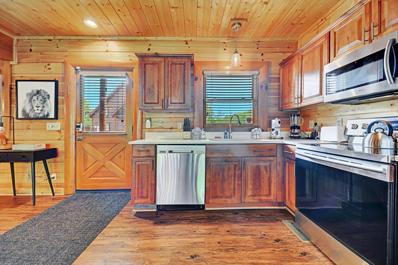 הוילה סביירוויל Gorgeous Large Mountain View Cabin W Hot Tub, Free Wifi, Games מראה חיצוני תמונה