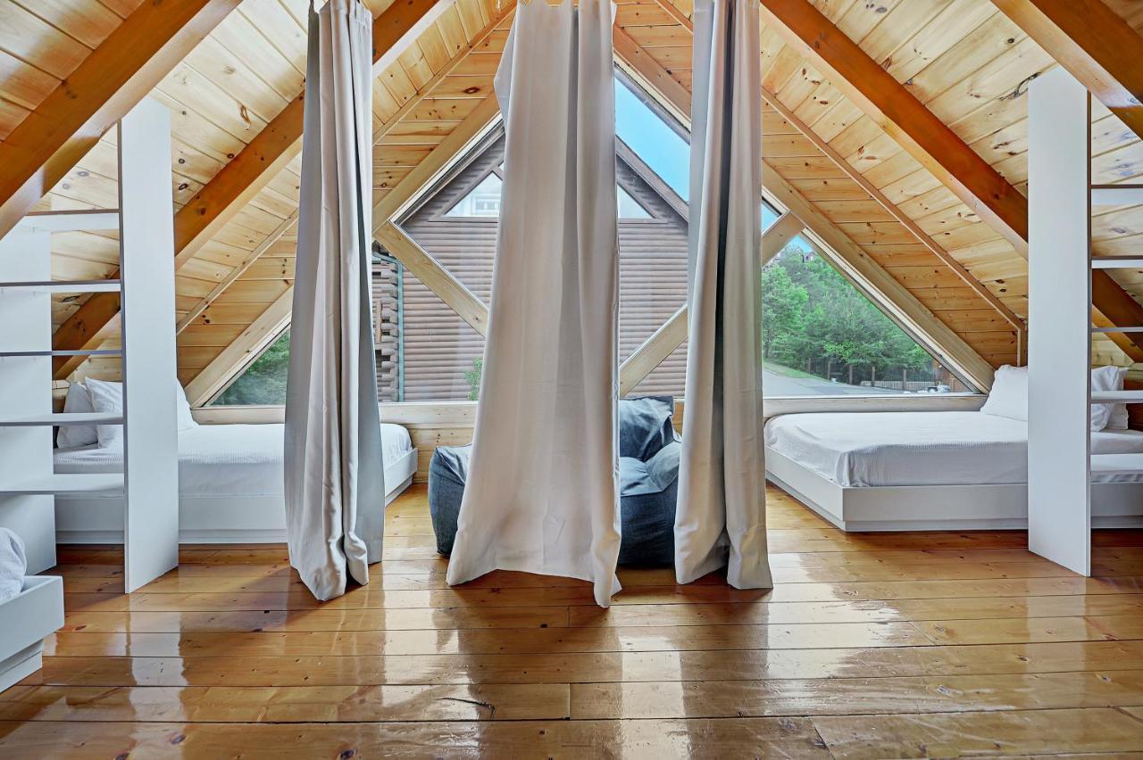 הוילה סביירוויל Gorgeous Large Mountain View Cabin W Hot Tub, Free Wifi, Games מראה חיצוני תמונה